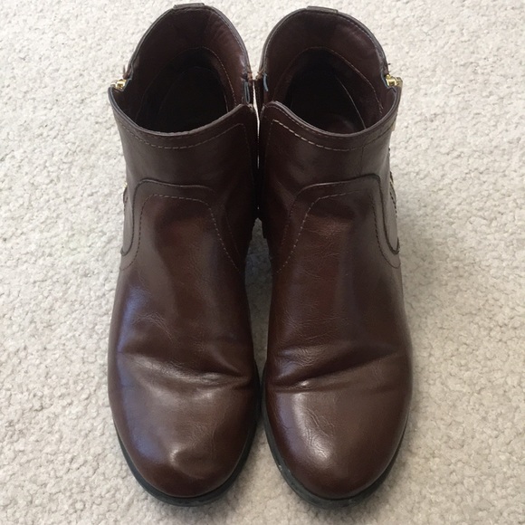 Dark Brown Unisa Ankle Booties*FREE SHIPPING* - Picture 3 of 4